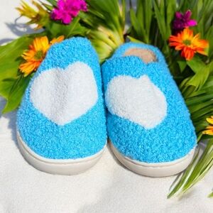 Wayland Women's Blue White Slippers Size M (7/8) House Slippers Heart (New)